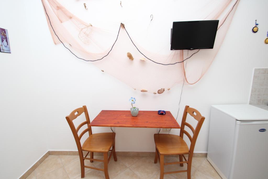 Bordonaro Mini Studio Apartment Cefalu Ngoại thất bức ảnh