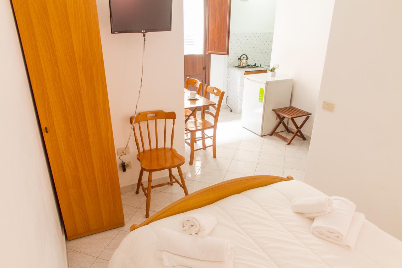 Bordonaro Mini Studio Apartment Cefalu Ngoại thất bức ảnh